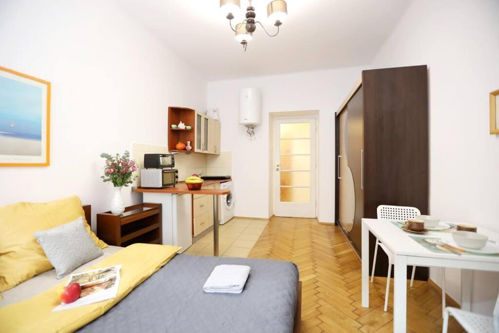 Batorego Cosy Apartment Kraków Eksteriør billede